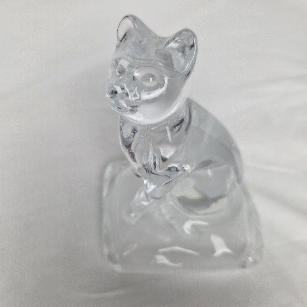 Cristal d’Arques Durand Lead Crystal Cat Figurine Frosted Pillow France Vintage